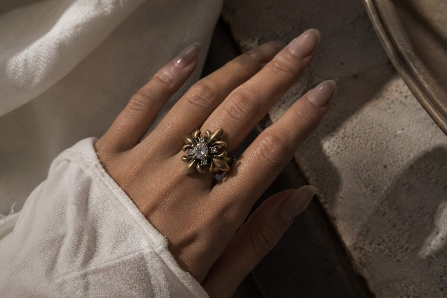 Vintage Fleur Cross Ring | Antique Gold Open Band Ring